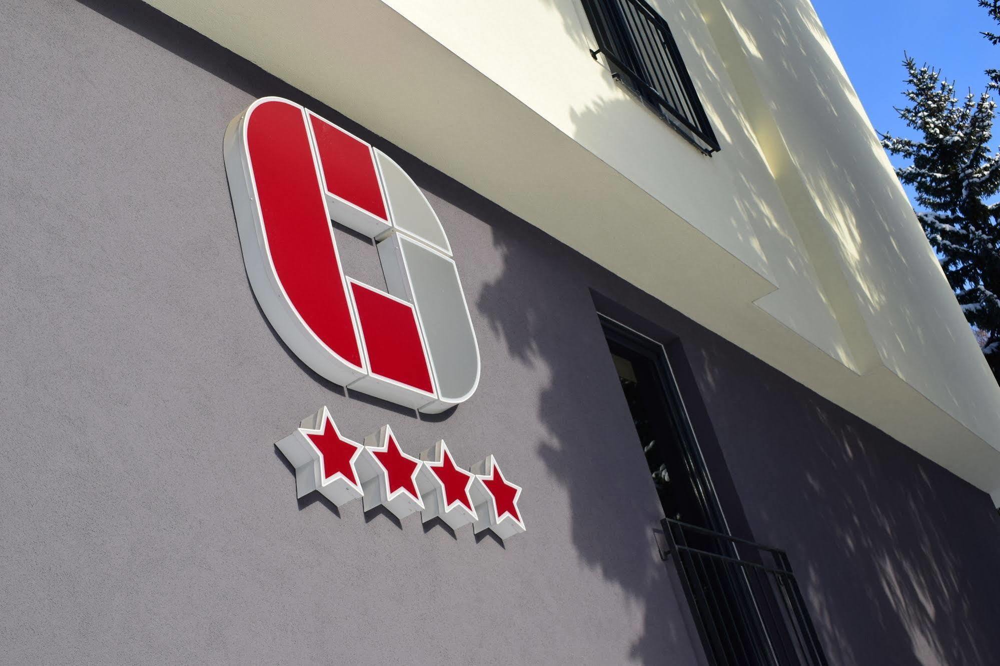 Parkhotel Carlsbad Inn Dalovice Exterior foto