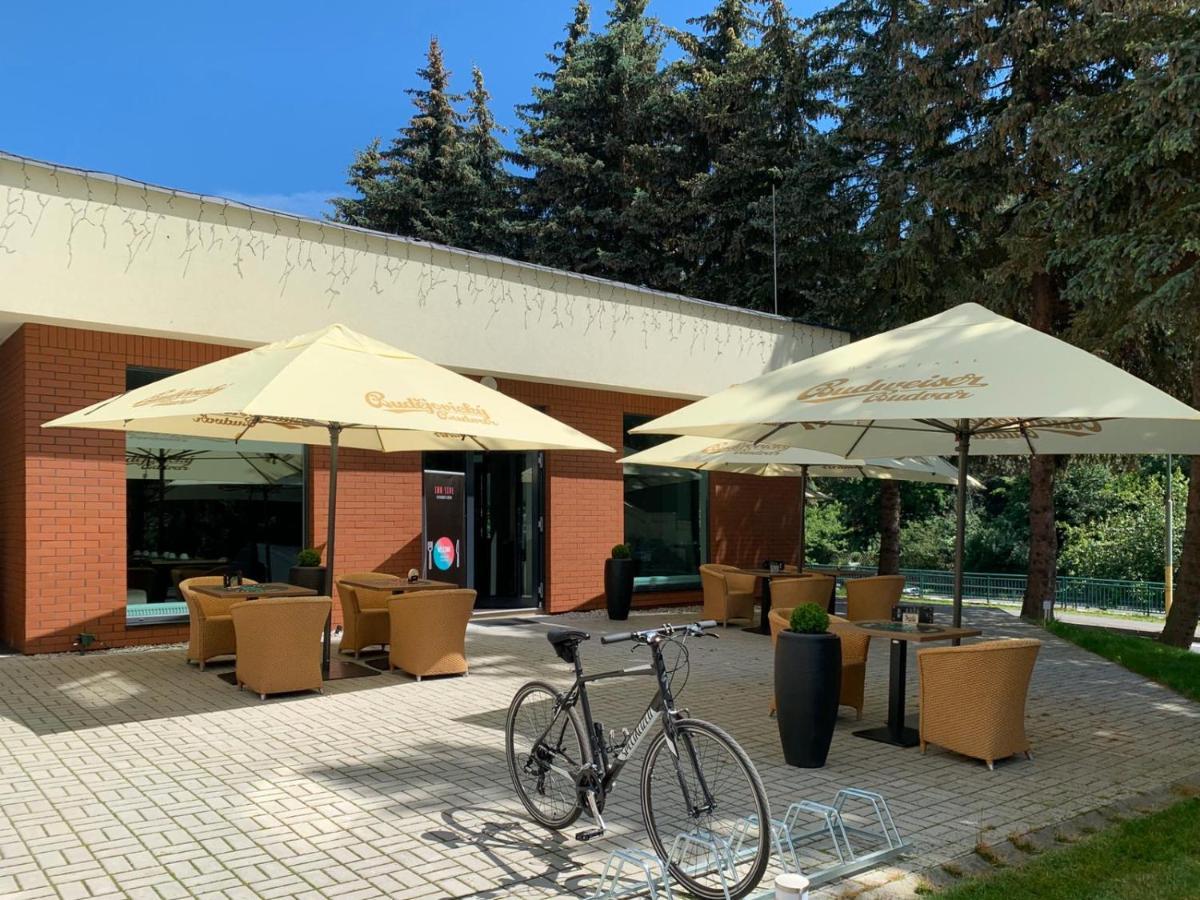 Parkhotel Carlsbad Inn Dalovice Exterior foto